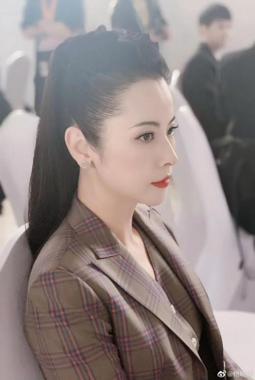 杨明娜,天秤座,来自上海,影视女演员,毕业于上海戏剧学院,身高164